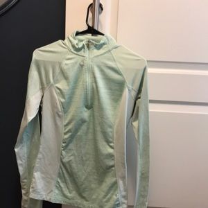 Tek Gear mint green running top. Thumb holes!